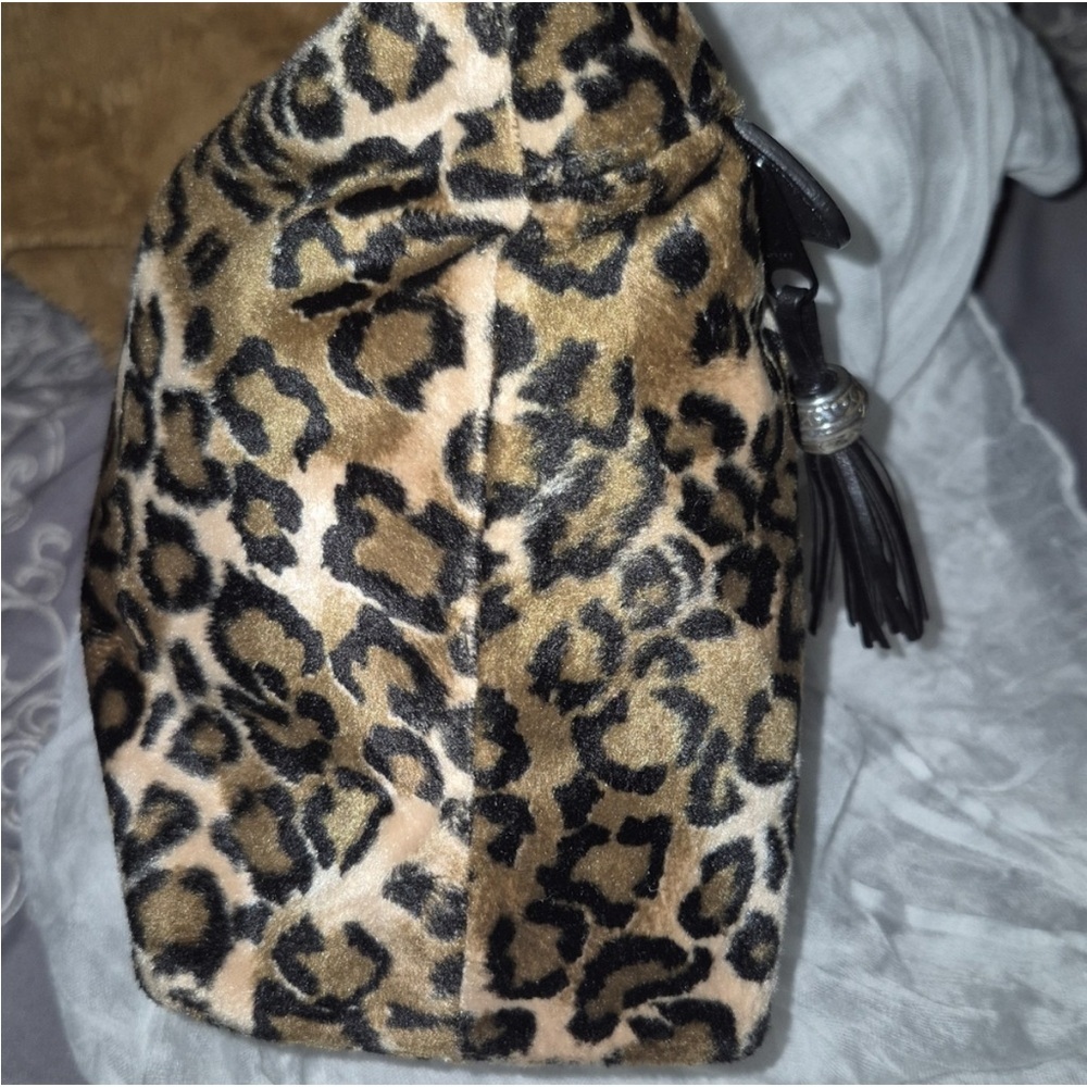 Brighton Leopard‎ Print Tote with Black Accents - Picture 10 of 12